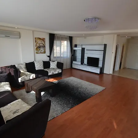 Bektas 4 Ultra Luks Villa Alanya